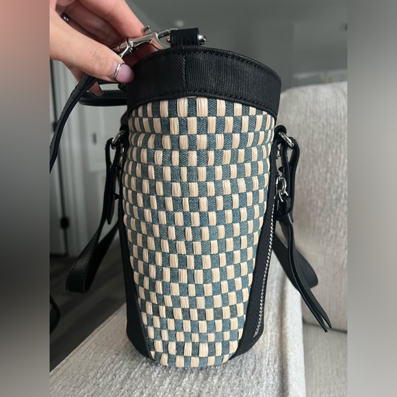 Diesel denim / straw bucket bag - Picture 3 of 12